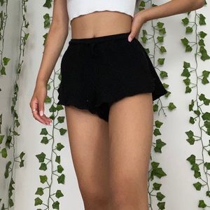 black lettuce trim shorts